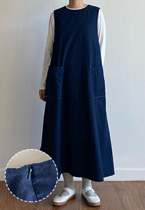 靛藍色A字型吊帶連衣裙