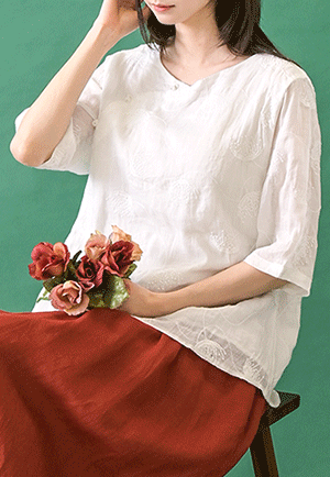 [訂購製造] 花朵 刺繡 裝飾 亞麻材質 襯衫