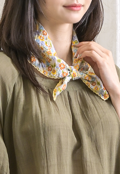 茉莉花波紋四角圍巾